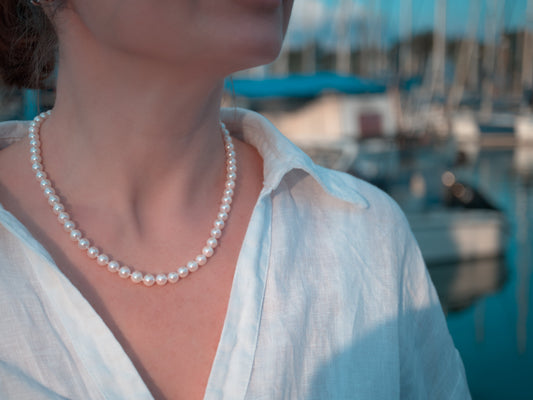 Classic Akoya Pearl Necklace: What to Look For