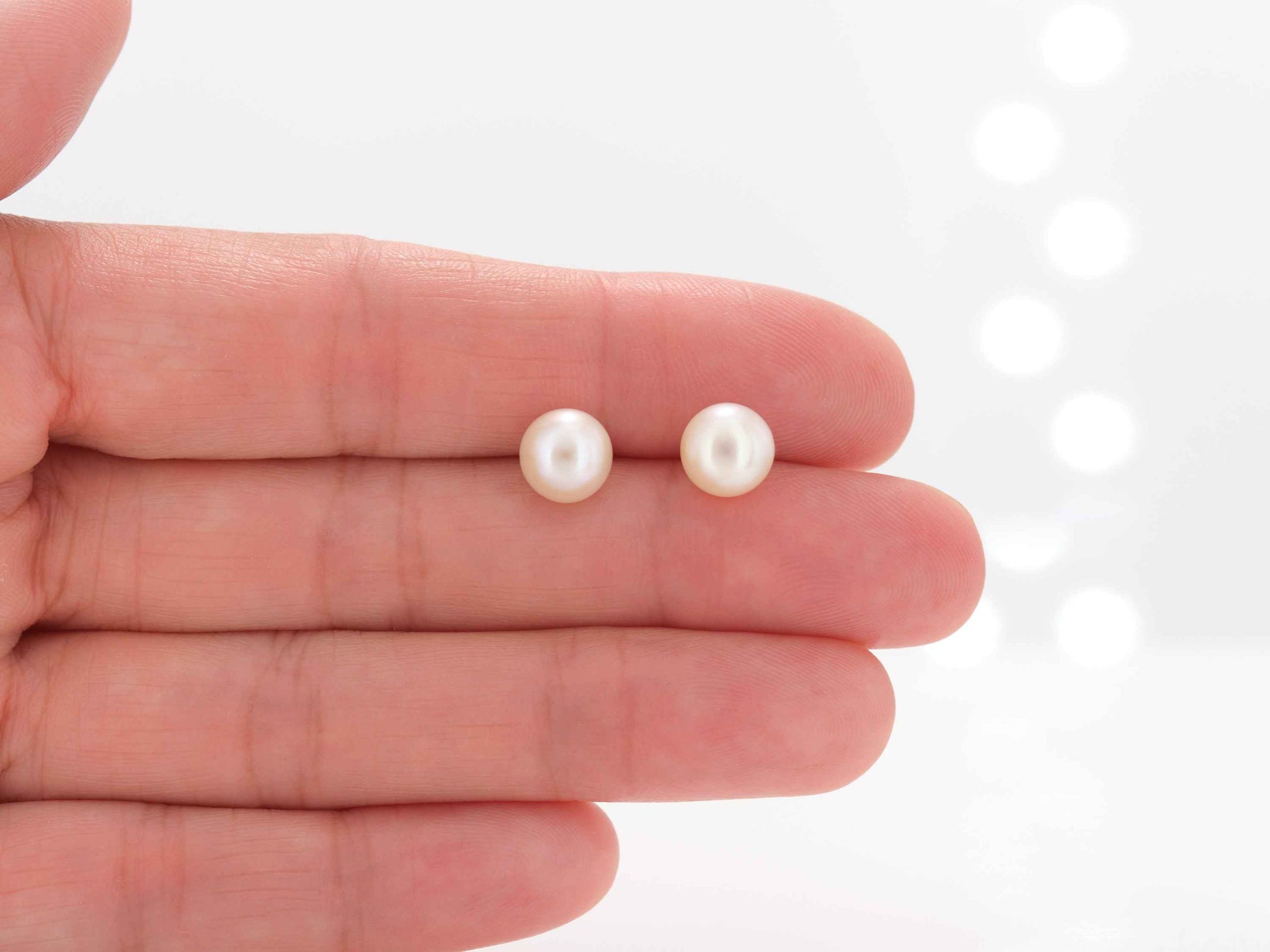 Freshwater Pearl Earrings 7mm