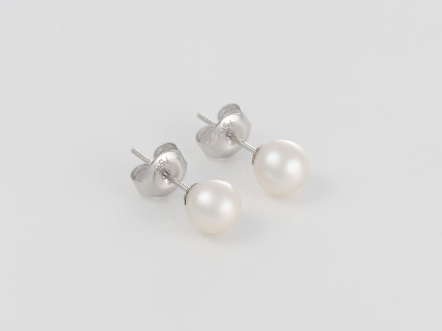 Freshwater Pearl Earrings 6mm