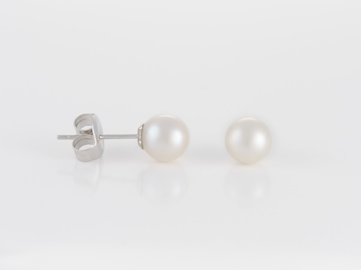 Freshwater Pearl Earrings 6mm