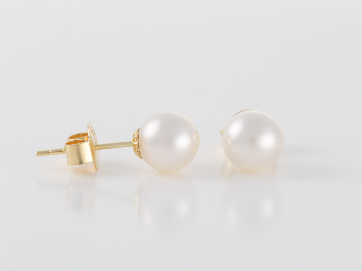 Akoya White Pearl AAA Earrings 6mm - Pearl Atelier