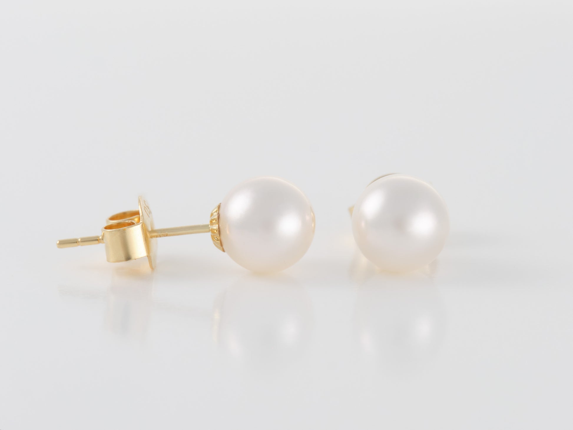 Akoya White Pearl AAA Earrings 6mm - Pearl Atelier
