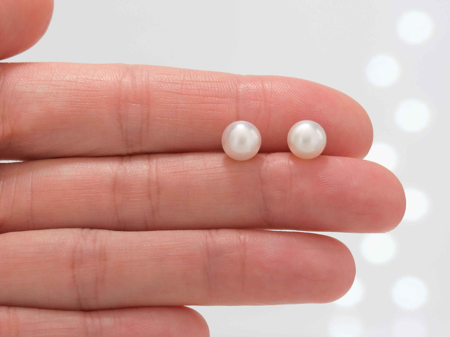Akoya White Pearl AAA Earrings 7mm